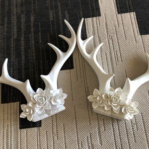 Target ceramic deer antler wall art